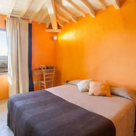 Podere Castellare Farm stay Pelago